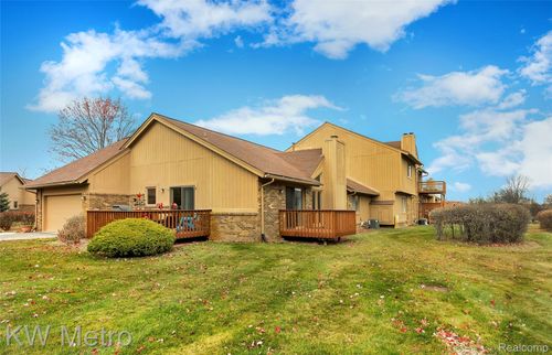 6129 Westbrooke Dr, West Bloomfield, MI, 48322-3229 | Card Image
