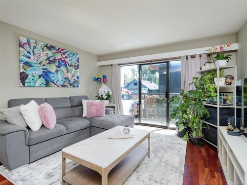 203-2747 Quadra St, Victoria, BC, V8T4E5 | Card Image