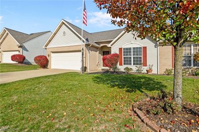 1709 Southpointe Circle Ne, Condo with 2 bedrooms, 2 bathrooms and null parking in Canton OH | Image 3