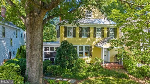 210 N Queen St, CHESTERTOWN, MD, 21620-1628 | Card Image