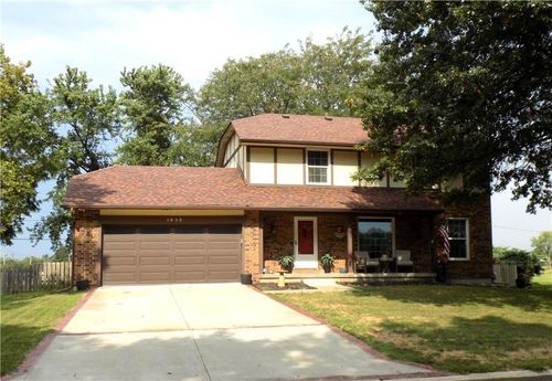 1838 S Ash St, Ottawa, KS, 66067-4020 | Card Image