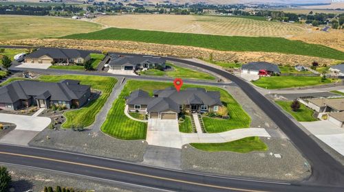 72305 E Reata Rd, Kennewick, WA, 99338 | Card Image