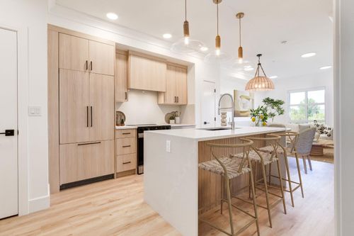 2301-4270 Norford Avenue Nw, Calgary, AB, T3B6A8 | Card Image