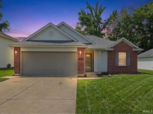 3915 Bronson Ln, Evansville, IN, 47711-7035 | Card Image