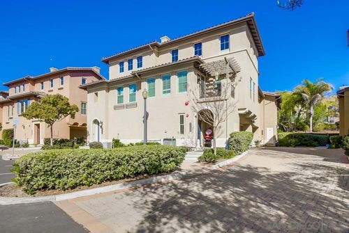 9240 Piantino Way, San Diego, CA, 92108-4725 | Card Image