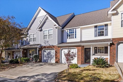 813 Rock Lake Gln, Fort Mill, SC, 29715-6456 | Card Image