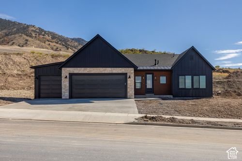 642 E 250 N, Providence, UT, 84332-4005 | Card Image