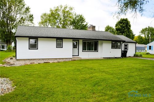 116 Woodland Dr, Antwerp, OH, 45813-8415 | Card Image