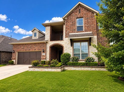 2818 Twin Ridge Dr, Arlington, TX, 76001-1124 | Card Image