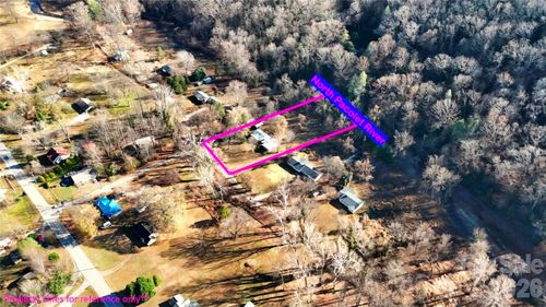 109 Wall Rd, Tryon, NC, 28782-9609 | Card Image