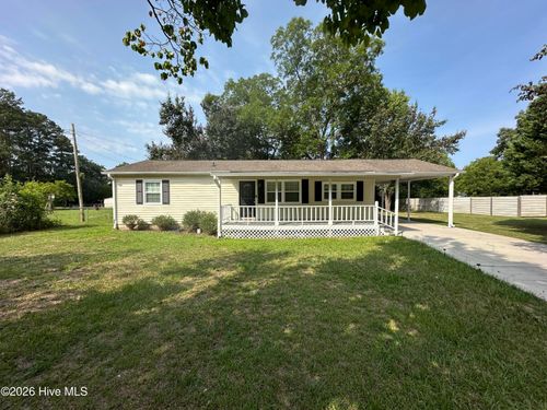 17120 Barnes Dr, Laurinburg, NC, 28352-6370 | Card Image