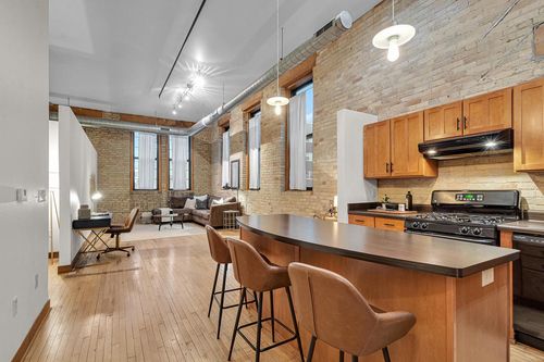 207-1017 S 2nd Street, Milwaukee, WI, 53204 | Card Image
