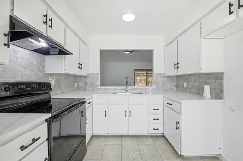 7825 Emerald Hills Way, North Richland Hills, TX, 76180-5716 | Card Image