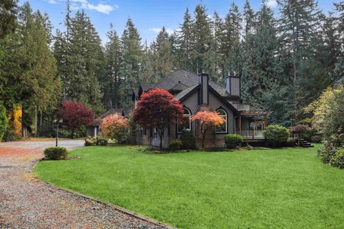 2240 198 St, Langley, BC, V2Z1Y8 | Card Image