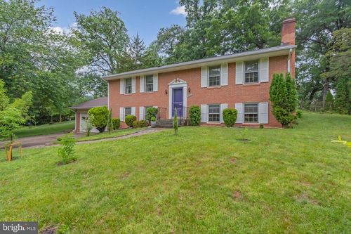 10500 Linfield St, FAIRFAX, VA, 22032-3423 | Card Image