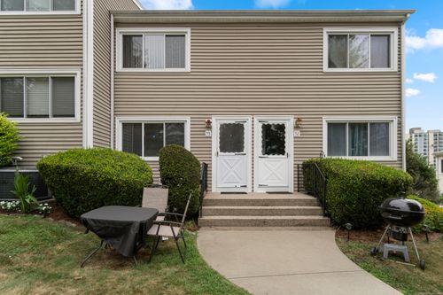 unit-33-375 Captain Thomas Blvd, West Haven, CT, 06516-5877 | Card Image