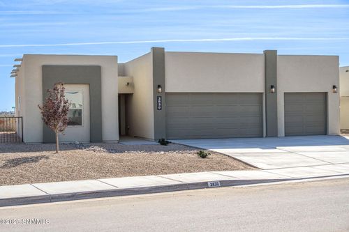 3830 Portrait St, Las Cruces, NM, 88001 | Card Image