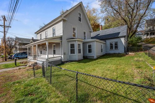 93 Pleasant St, Littleton, NH, 03561-4903 | Card Image