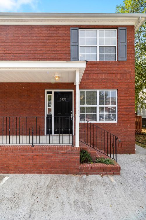 3033 Barneys Ln Ne, Cleveland, TN, 37323-5873 | Card Image