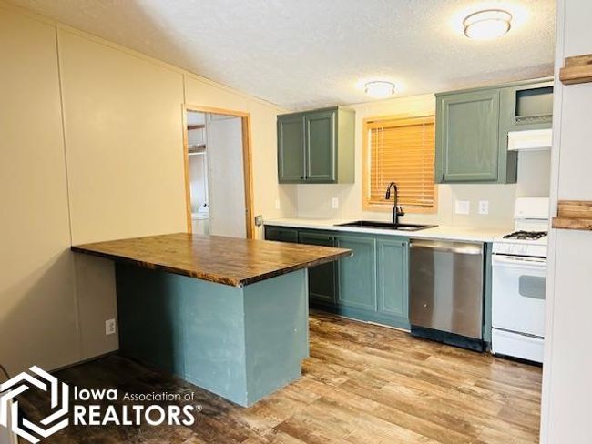212 Cottage Ln, House other with 3 bedrooms, 2 bathrooms and null parking in Montezuma IA | Image 11