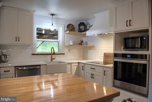 2364 State Route 225, Herndon, PA, 17830-7407 | Card Image