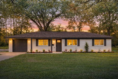 701 Cannan Dr, Angleton, TX, 77515-3303 | Card Image