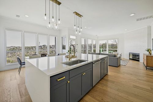 5000 Valburn Ct, Austin, TX, 78731-1073 | Card Image