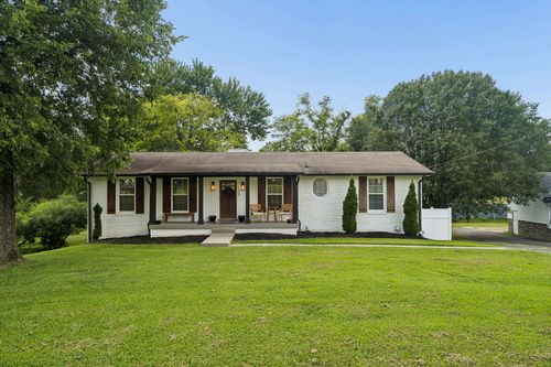 138 East Dr, Hendersonville, TN, 37075-4525 | Card Image