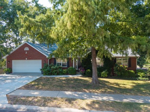 3005 Greenbriar Dr, Columbia, MO, 65203-3659 | Card Image