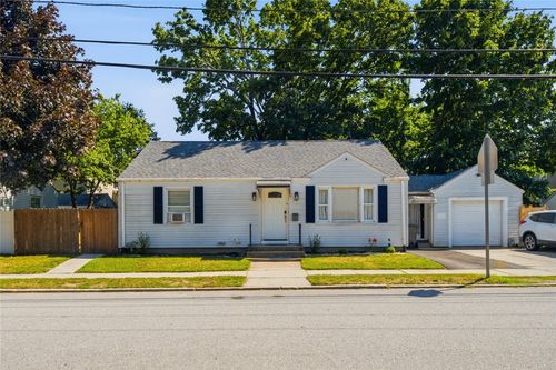 170 Beckwith St, Cranston, RI, 02910-1902 | Card Image
