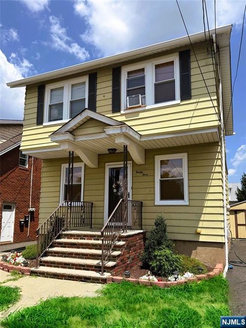 23 Stein Ave, Wallington, NJ, 07057-1515 | Card Image