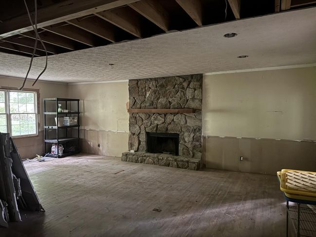 372 Nalley Dr, House other with 4 bedrooms, 3 bathrooms and null parking in Stone Mountain GA | Image 9