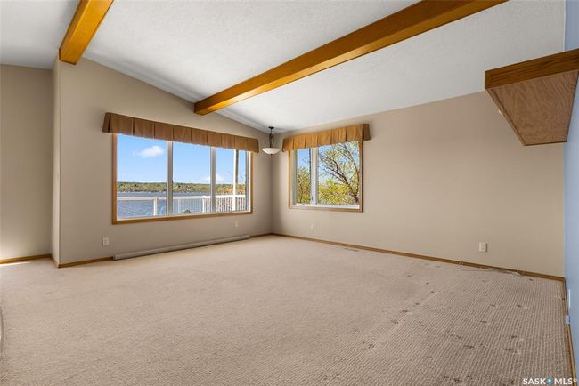227 &amp; 229 Lakeview Ave, House other with 2 bedrooms, 2 bathrooms and 12 parking in Silton SK | Image 13