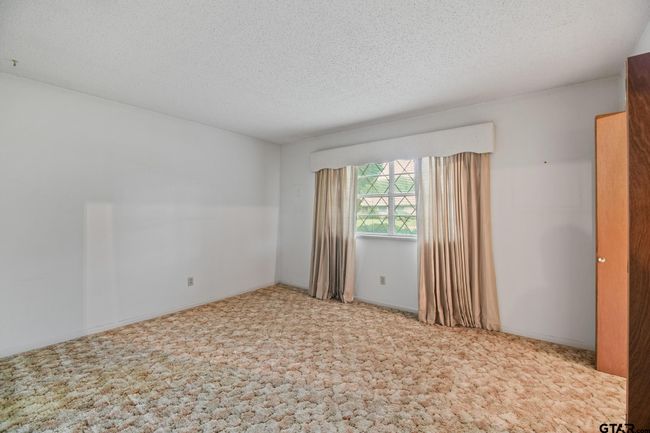 2742 Lisa Ln, House other with 3 bedrooms, 2 bathrooms and null parking in Tyler TX | Image 17