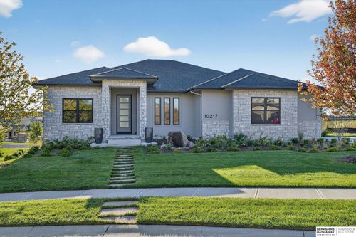 10217 S 183rd Avenue Cir, Omaha, NE, 68136-6482 | Card Image