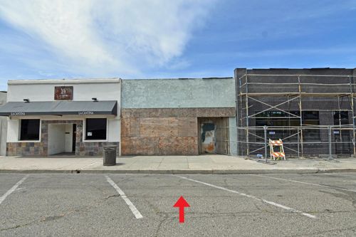 140 S 1st Street, Turlock, CA, 95380 | Card Image