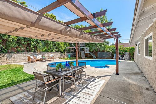 23076 Dune Mear Rd, Lake Forest, CA, 92630-3933 | Card Image