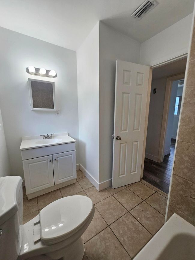 1040 Hickory Ln, House other with 3 bedrooms, 3 bathrooms and null parking in Cocoa FL | Image 18