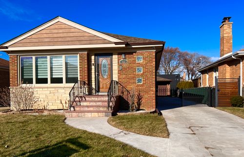 7122 W Agatite Ave, Norridge, IL, 60706-4728 | Card Image