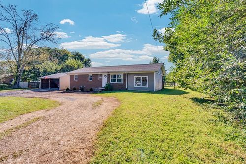 8444 Old Kentucky Rd, Sparta, TN, 38583-5835 | Card Image