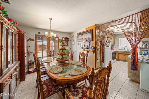 21020 Pippin Way, California City, CA, 93505-2307 | Card Image