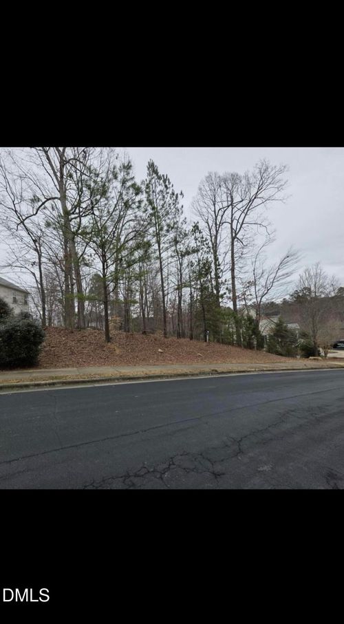 496 Davis Love Dr, Chapel Hill, NC, 27517-9040 | Card Image