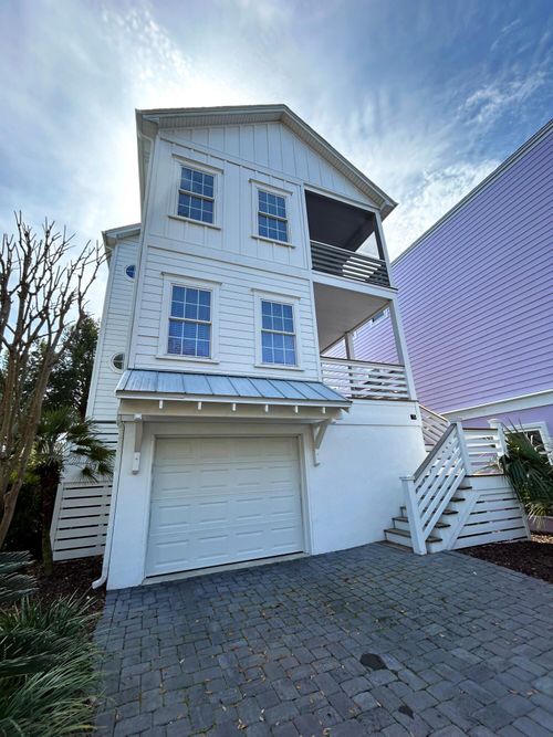 15 Yacht Harbor Ct, Isle of Palms, SC, 29451-2600 | Card Image