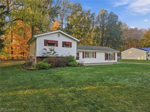 894 Sioux Lane, Macedonia, OH, 44056 | Card Image