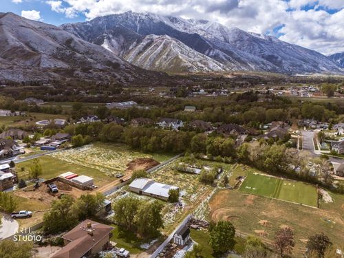 2672 Canyon Rd, Springville, UT, 84663-9524 | Card Image