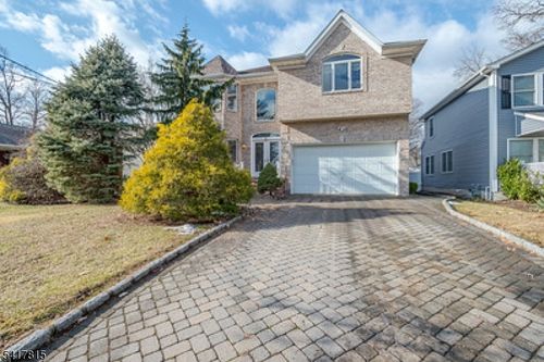 53 Princeton Ave, Colonia, NJ, 07067-2811 | Card Image