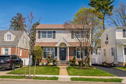 416 Argyle Rd, Mineola, NY, 11501-1014 | Card Image
