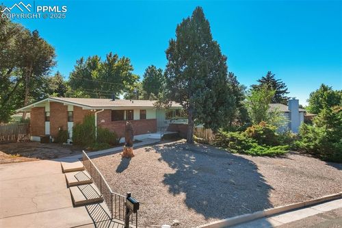 2607 Centre Ln, Colorado Springs, CO, 80909-1335 | Card Image