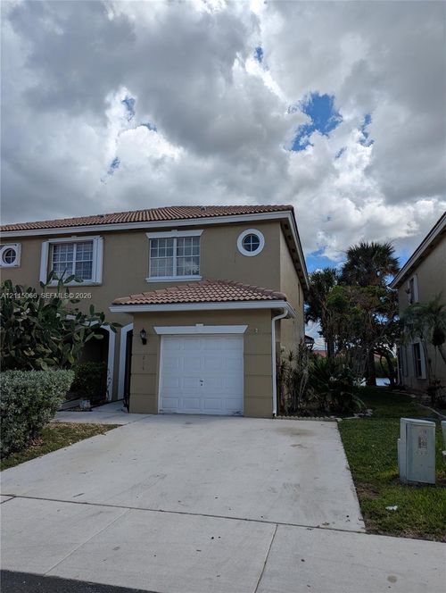 215-215 Sw 120th Ave, Pembroke Pines, FL, 33025-5929 | Card Image