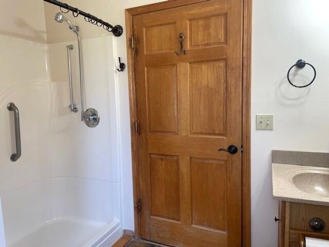 Primary Bath 2 | Image 10